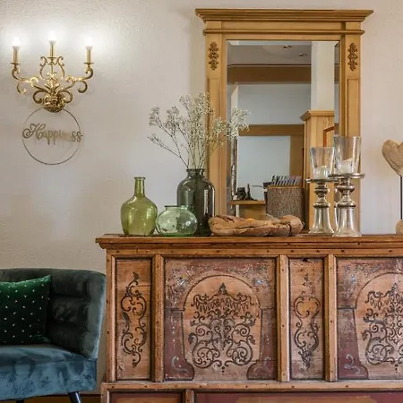 Vitalhotel Kaiserhof מלון Mösern